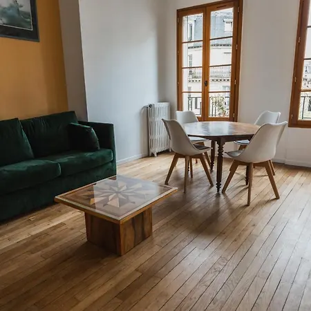 Apartment Brightness And Superb Design, Balcony Montparnasse