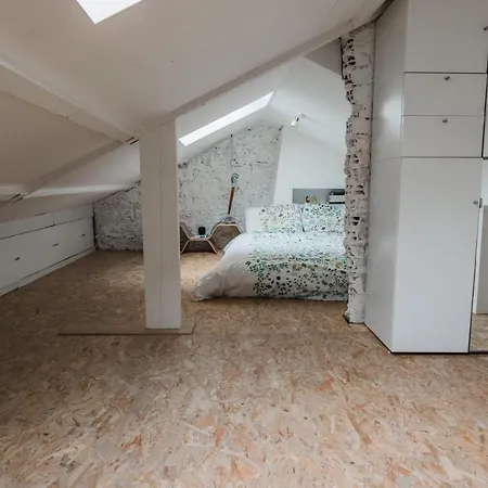 Brightness And Superb Design, Balcony Montparnasse Apartment