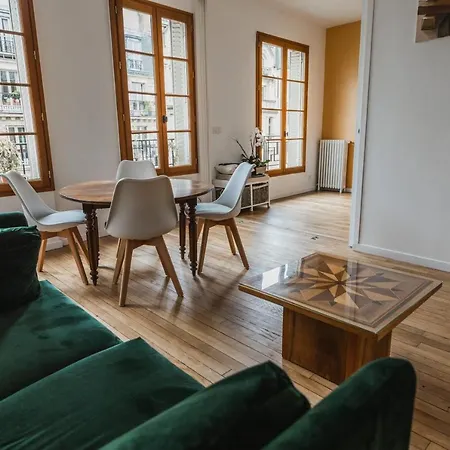 Brightness And Superb Design, Balcony Montparnasse Paris